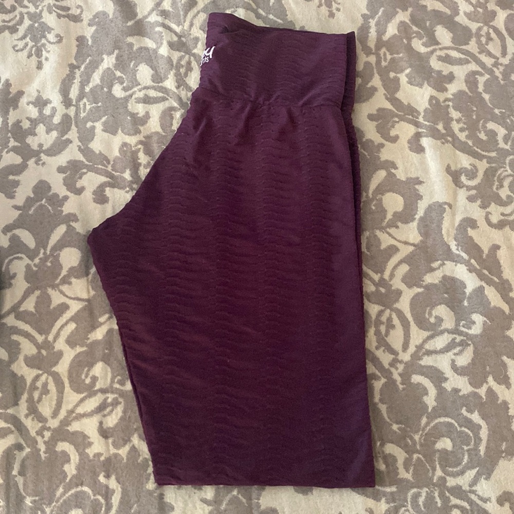Booty by Brabants purple leggings